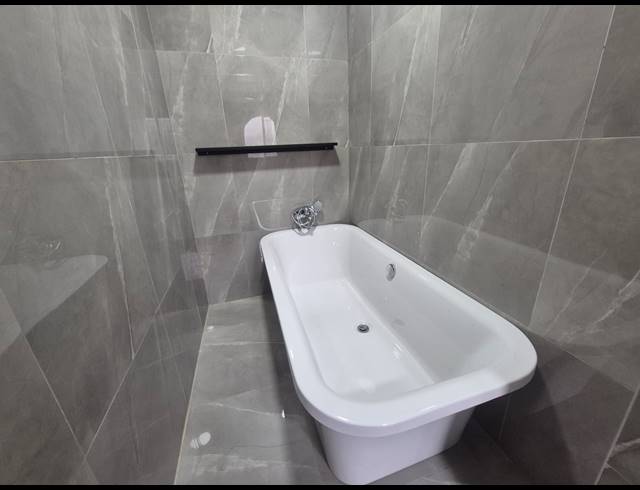 4 BEDROOM HOUSE FOR SALE IN VANDERBIJLPARK SE 3